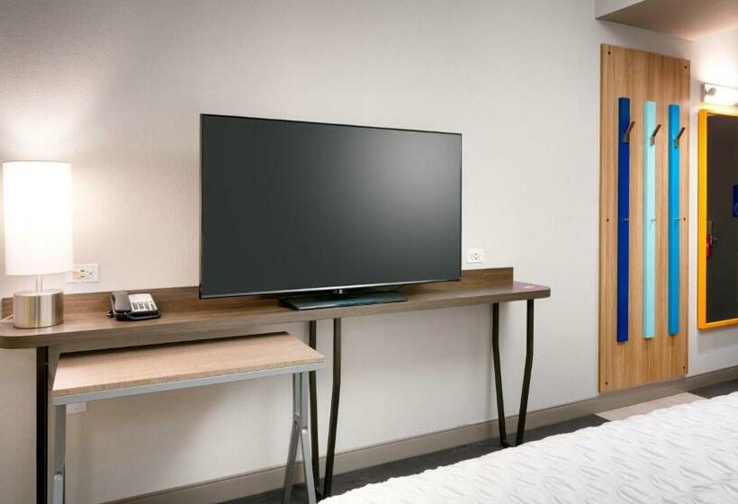 اتاق استاندارد با تخت بزرگ برای معلولان, Tru By Hilton St George, Ut
