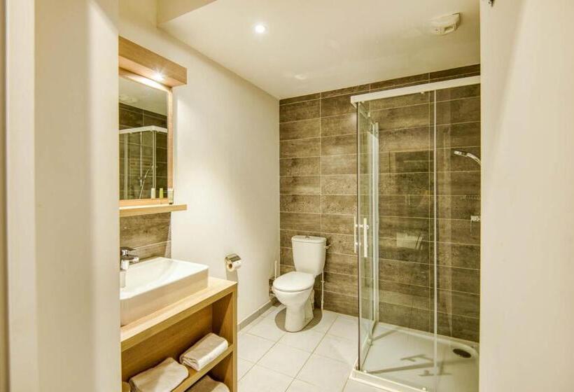 استودیوی استاندارد, Aparthotel Adagio Access Saint Nazaire