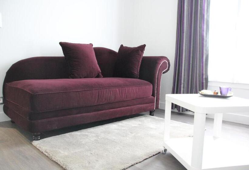 استودیوی سوپریور, Cosy Apparts Suresnes La Défense