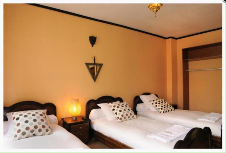 اتاق راحتی سه تخته, Chambre D Hôte Anzi