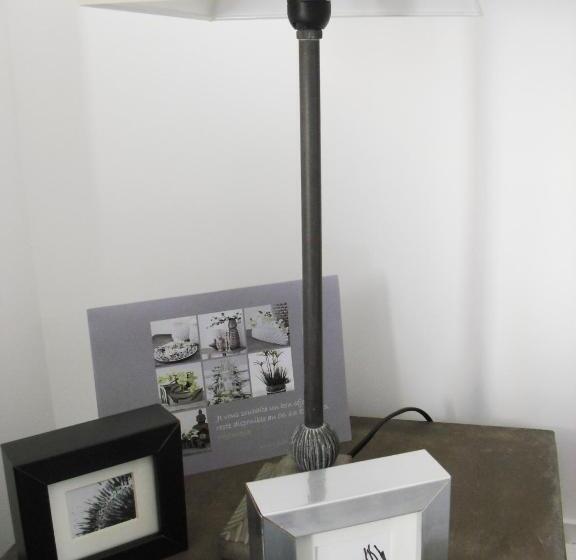 استودیوی استاندارد, Studio à Deux Pas D'aix