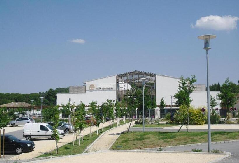 استودیوی استاندارد, Studio à Deux Pas D'aix