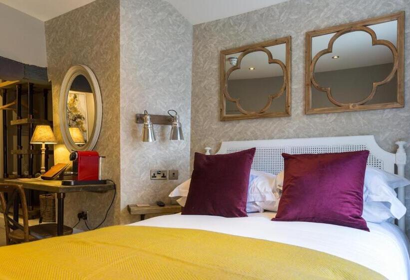 اتاق استاندارد, The Chequers Marlow