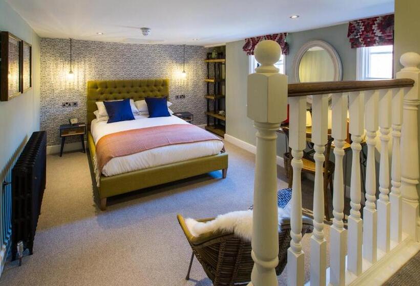 اتاق استاندارد با تخت بزرگ, The Chequers Marlow