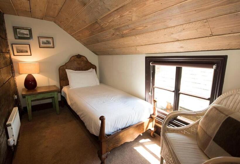 اتاق استاندارد, Alma Inn & Dining Rooms