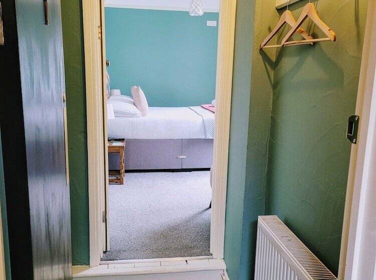 اتاق استاندارد, Jacobs Ladder Inn