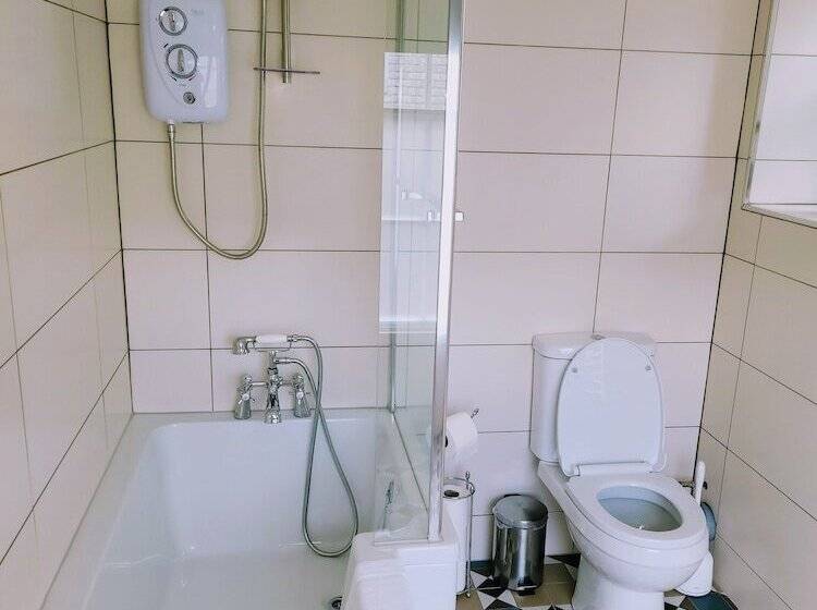 اتاق استاندارد, Jacobs Ladder Inn