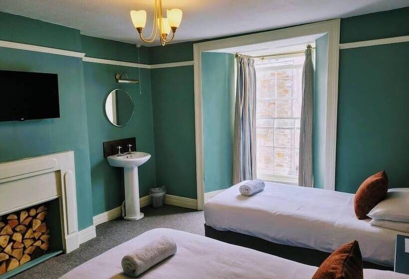 اتاق استاندارد, Jacobs Ladder Inn