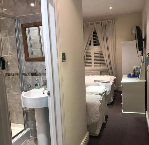 اتاق استاندارد, Acacia Villas Guest House
