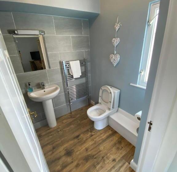 اتاق استاندارد با تخت بزرگ, The Royal Oak