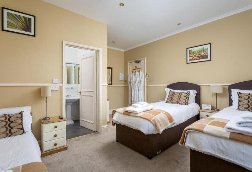 Chambre Triple Standard, Crossways Guest House