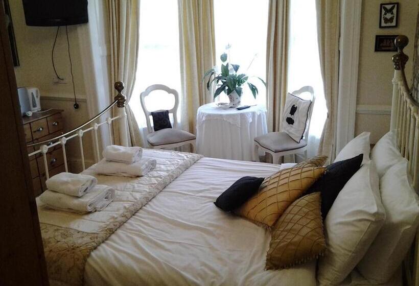 اتاق لوکس با تخت بزرگ, No. 9 Guest House