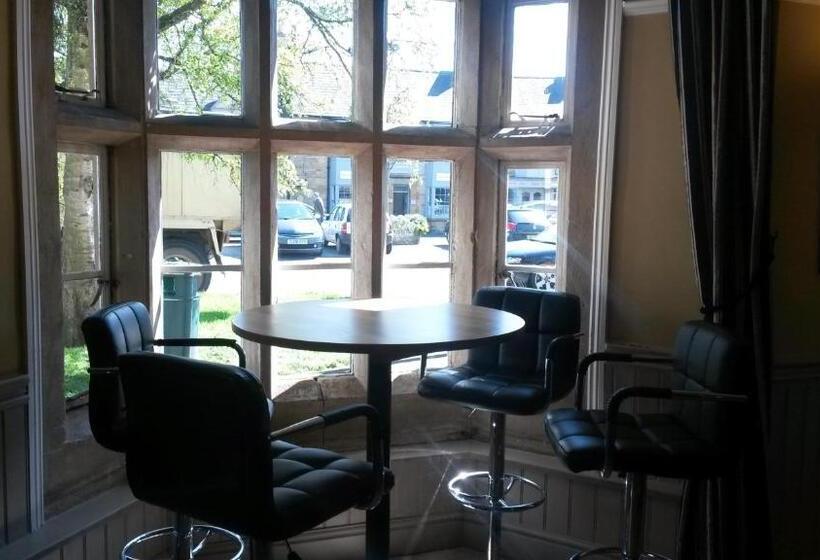 اتاق استاندارد یک نفره, The Swan Inn