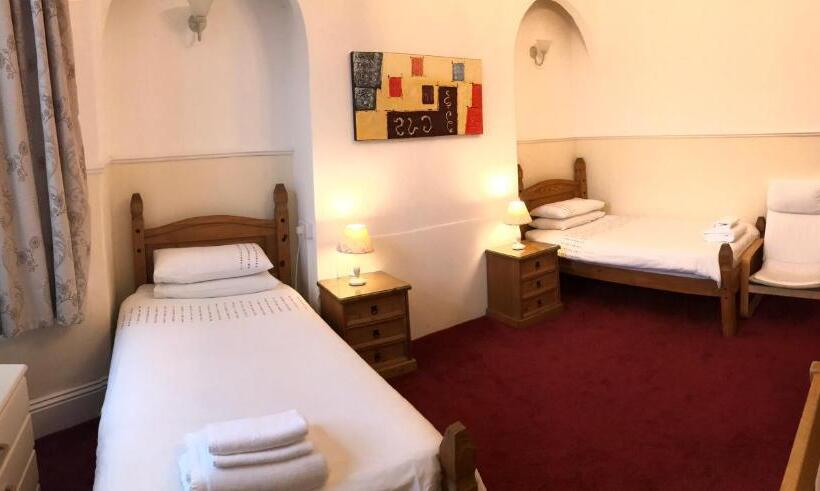اتاق استاندارد در طبقه همکف, Chadwick Guest House