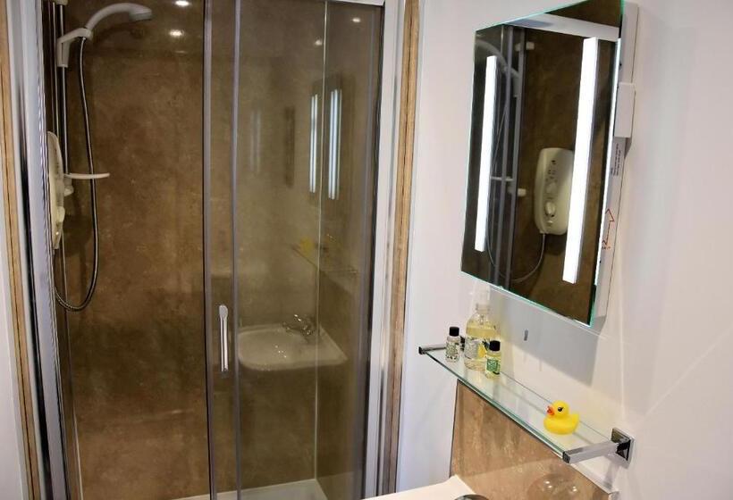 اتاق استاندارد با چشم‌انداز دریاچه, Lochview House