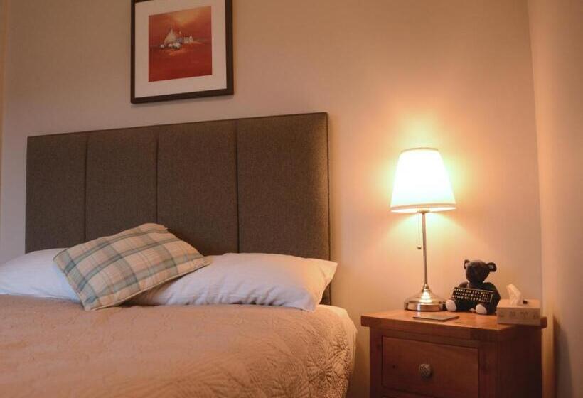 اتاق استاندارد یک نفره, Lochview House