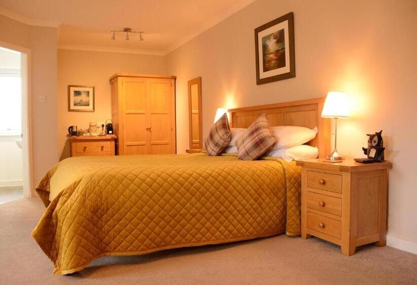 Deluxe Suite King Bed, Lochview House