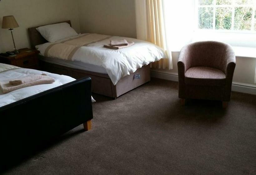 اتاق کلاسیک, Roosecote Guest House