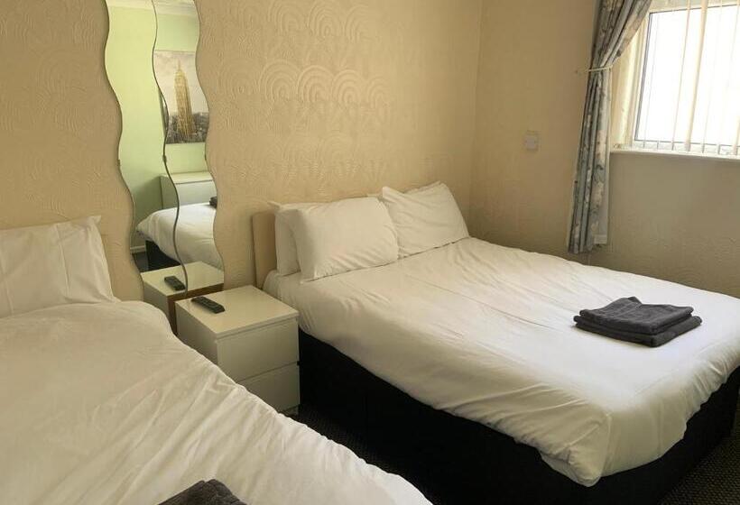 سوئیت 2 خوابه, The Ascot
