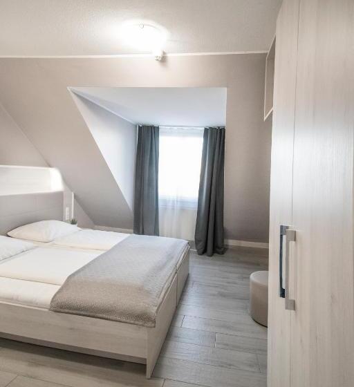3 Bedroom Suite, Arabest Aparthotel & Boardinghouse