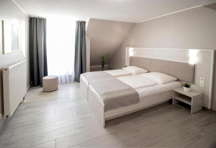 3 Bedroom Suite, Arabest Aparthotel & Boardinghouse
