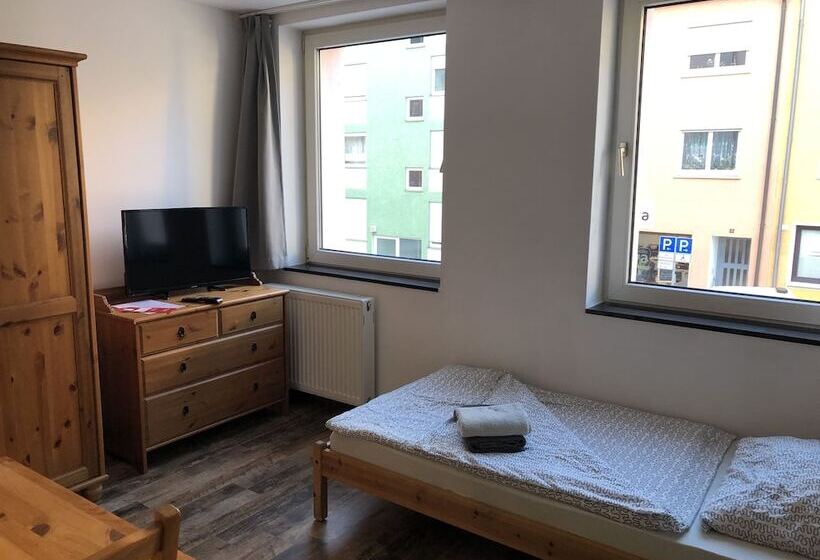 اتاق استاندارد یک نفره, Mitte24