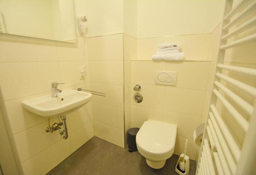 آپارتمان سوپریور 1 خوابه, Aparthotel Stoll