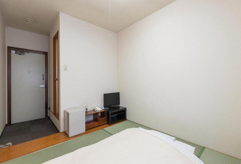 اتاق استاندارد یک نفره, Isesaki East