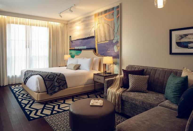 اتاق لوکس با تخت بزرگ, Sophy Hyde Park