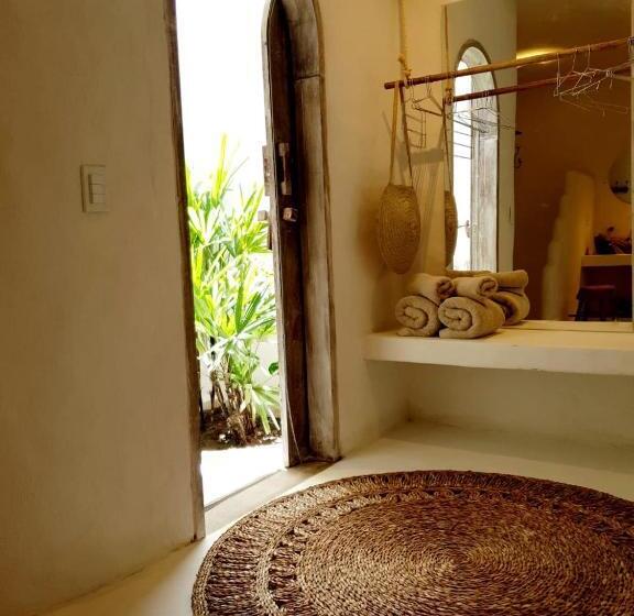 سوئیت با وان آب گرم, Villa Fulo