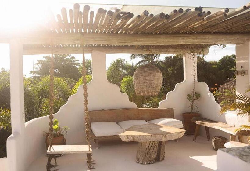 سوئیت با وان آب گرم, Villa Fulo