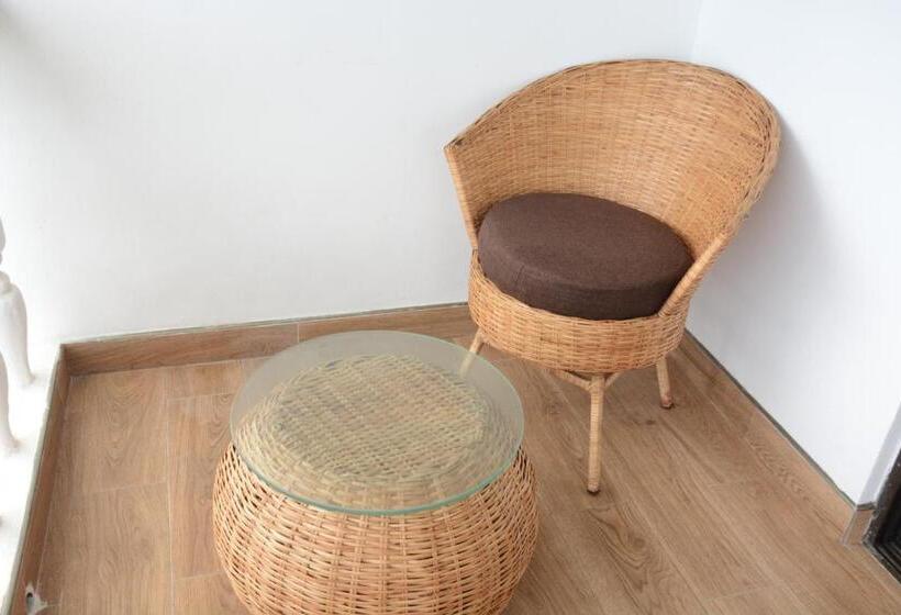 اتاق لوکس با چشم‌انداز دریا, Villa Dahl Beach Resort