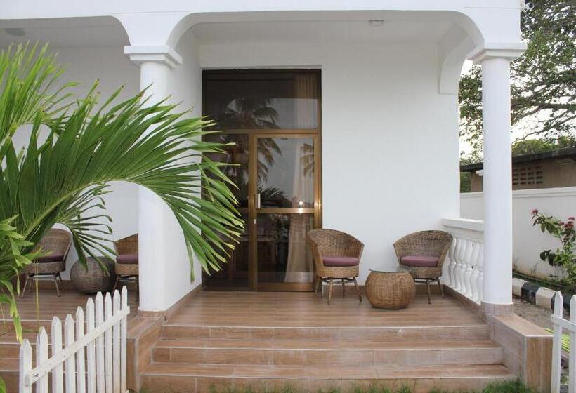 اتاق لوکس با چشم‌انداز دریا, Villa Dahl Beach Resort