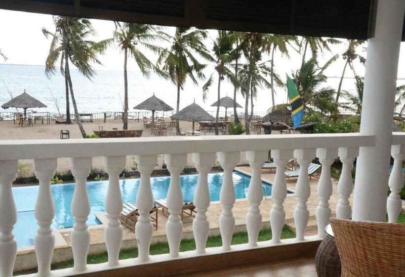 اتاق خانوادگی با چشم‌انداز دریا, Villa Dahl Beach Resort