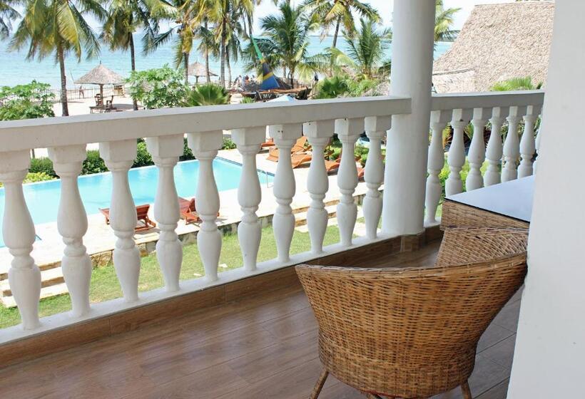 اتاق خانوادگی با چشم‌انداز دریا, Villa Dahl Beach Resort
