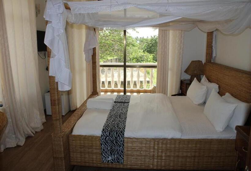 اتاق خانوادگی با چشم‌انداز جانبی دریا, Villa Dahl Beach Resort