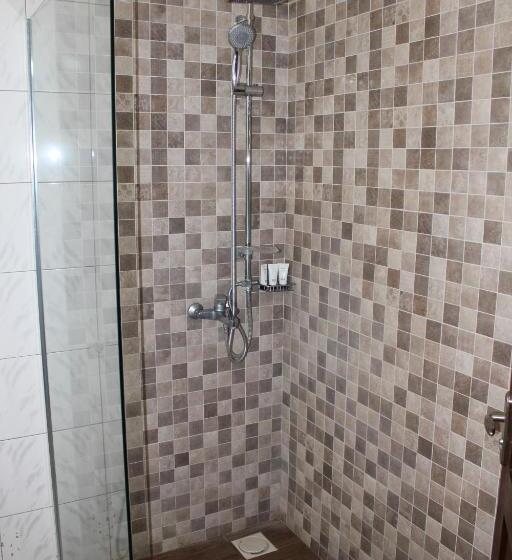 اتاق خانوادگی با چشم‌انداز جانبی دریا, Villa Dahl Beach Resort