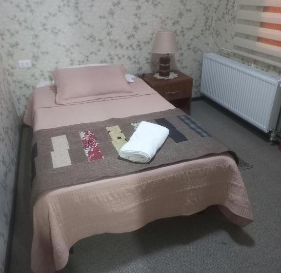 اتاق استاندارد یک نفره, Hostal Don Pedro