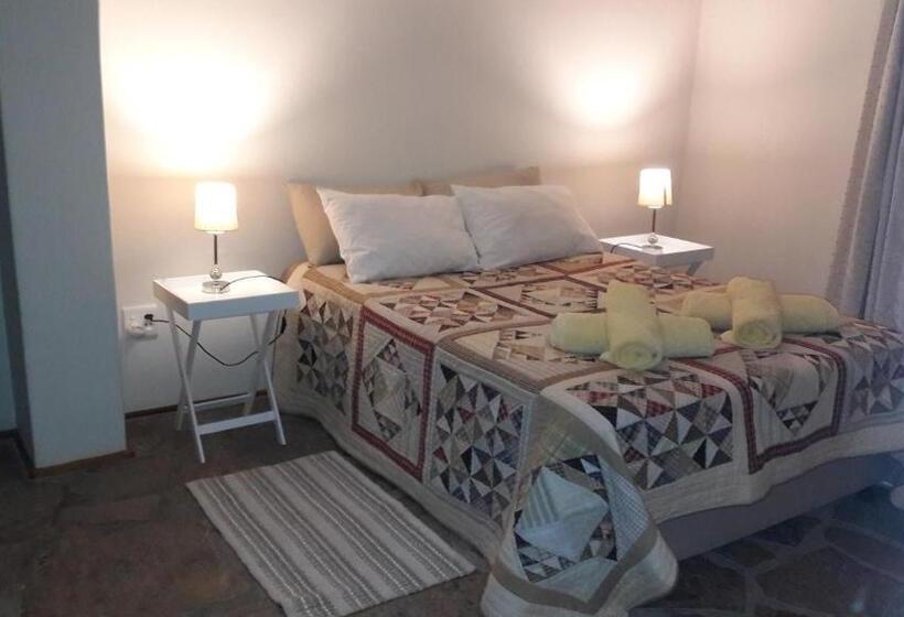 اتاق لوکس, Hudup Guesthouse
