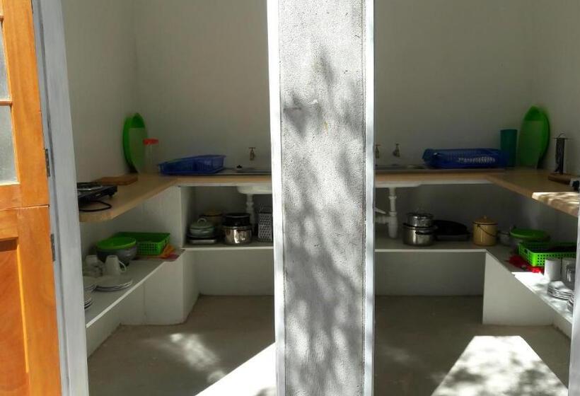 اتاق خانوادگی, Hudup Guesthouse