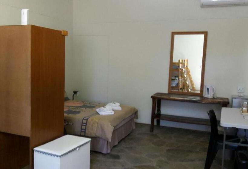 اتاق خانوادگی, Hudup Guesthouse