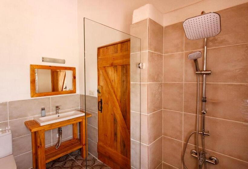 اتاق لوکس, Ionia Guest House