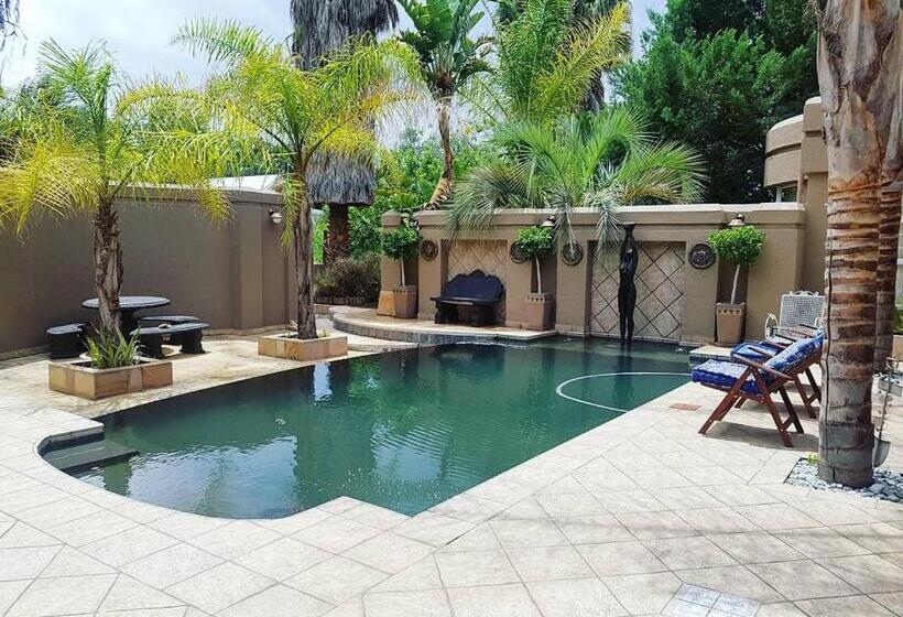 اتاق استاندارد, Oudtshoorn Guest House