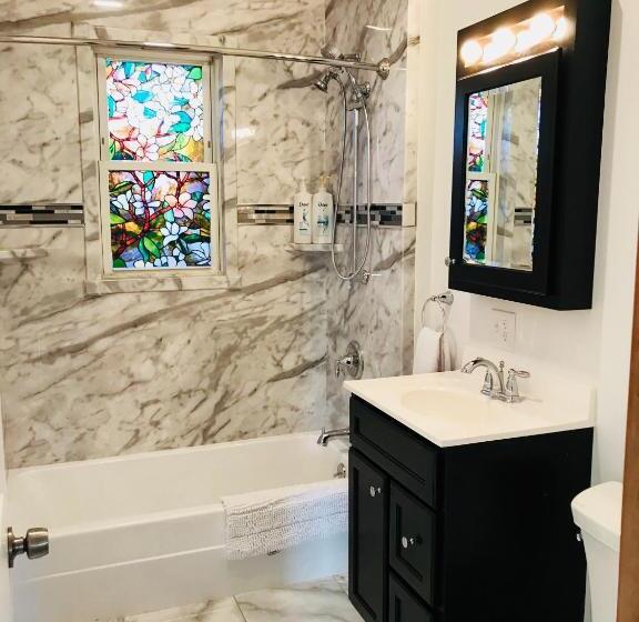 Suite 2 Chambres, Boston Lodge And Suites