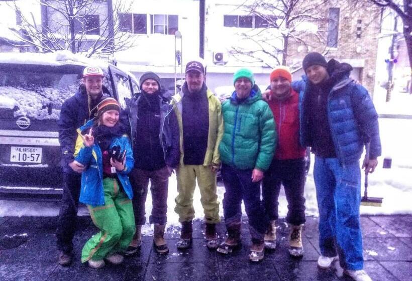 اتاق چهار تخته با دستشویی مشترک, Asahikawa Ride