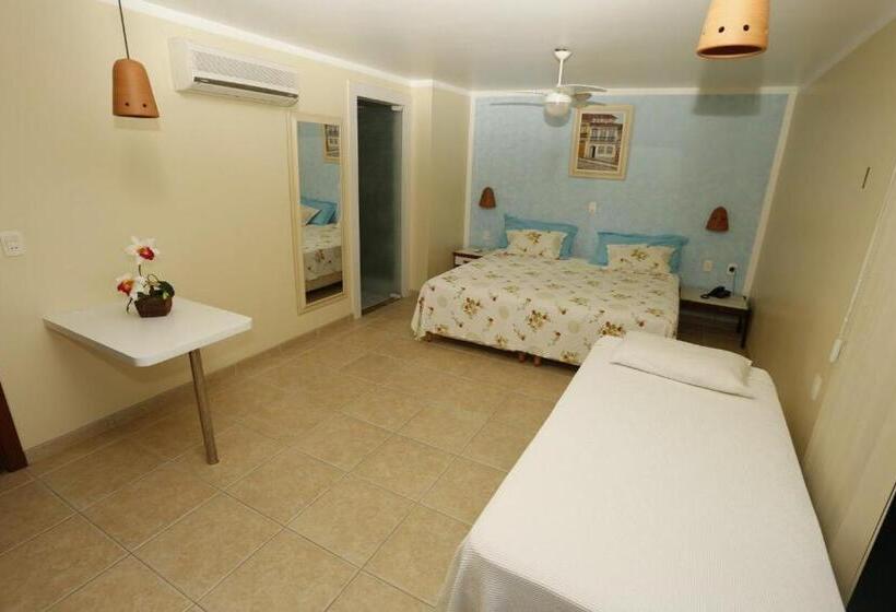 سوییت لوکس, Pousada Vitória