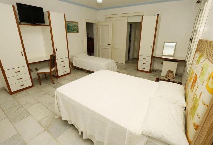 سوییت خانوادگی, Pousada Vitória