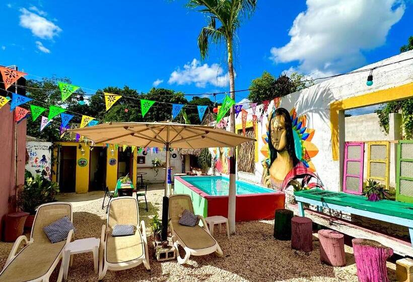 تختخواب در اتاق مشترک, Hostal Guacamayas