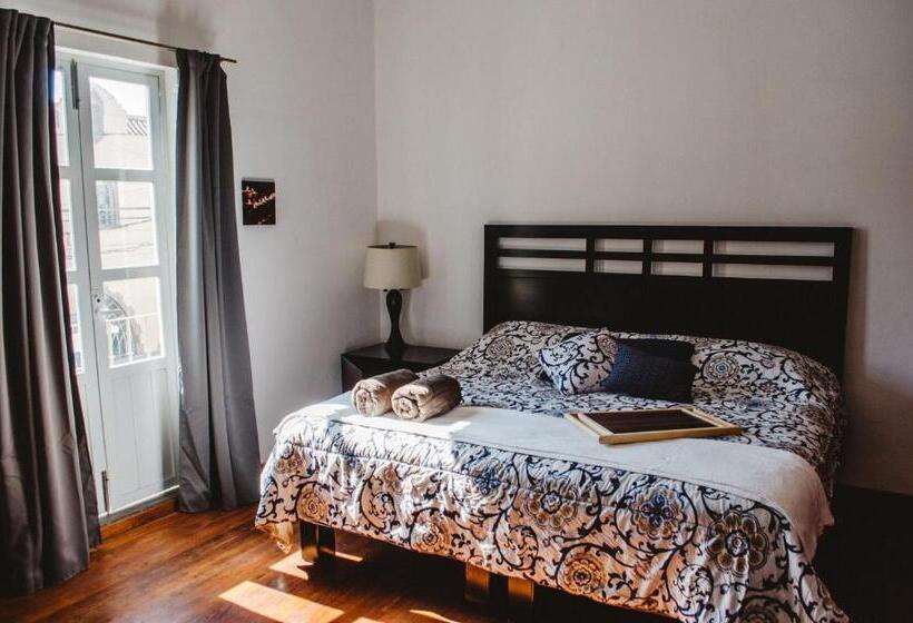 اتاق استاندارد با سرویس بهداشتی مشترک, Casa Mariel