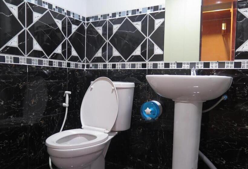 سوییت با چشم‌انداز استخر, Your Place Inn Surin